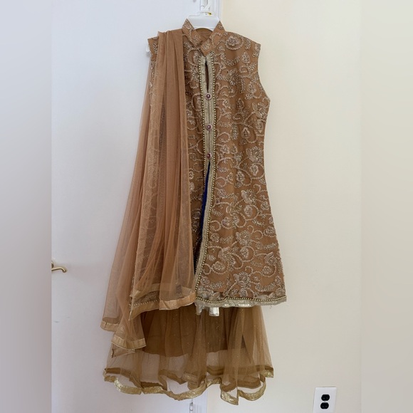 Other - Elegant Embroidered Sleeveless Dress with Dupatta